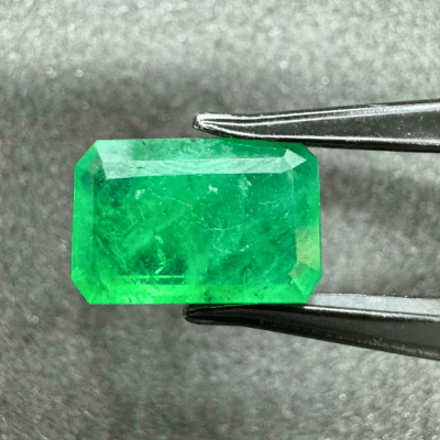 Emerald - 4.45 cts (Super Premium)