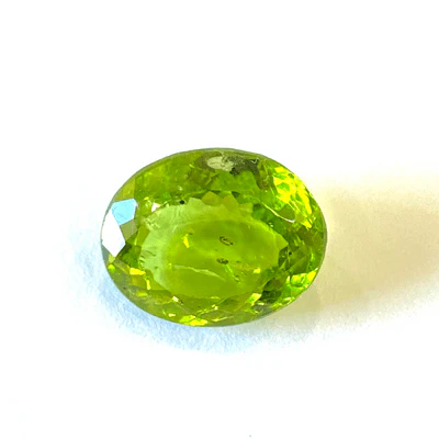 Natural Peridot Stone - 5.15 cts