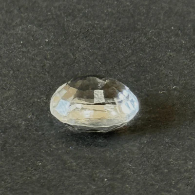 White Topaz (Safed Pukhraj) - 5.70 cts - Image 2