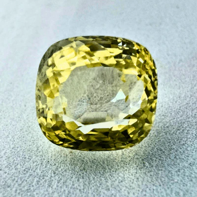 Yellow Sapphire (Pukhraj- 4.75 cts) - Ceylonese (Super Premium)
