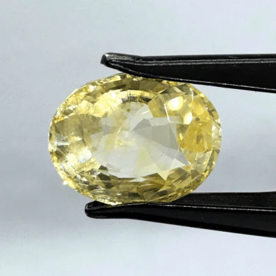 Yellow Sapphire (Pukhraj- 6.65 cts) - Ceylonese (Super Premium)